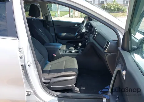 2019 Kia Sportage Lx z USA, uszkodzony, nr VIN KNDPMCAC3K7612992